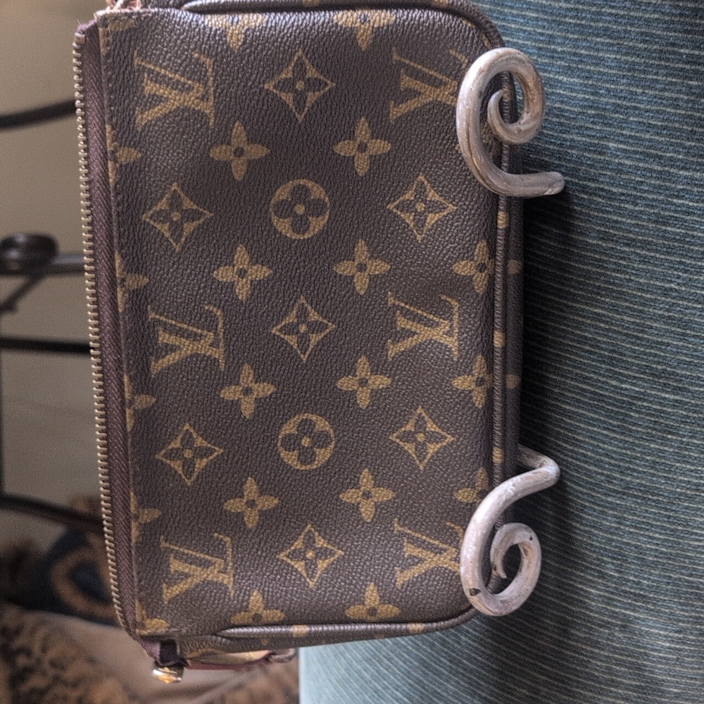 LV Pochette Accessories VTG - Picture 3 of 9